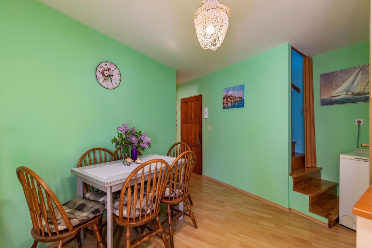 Charming In The Heart Of Old Town Rovinj, Just Minutes From The Sea Rovinj